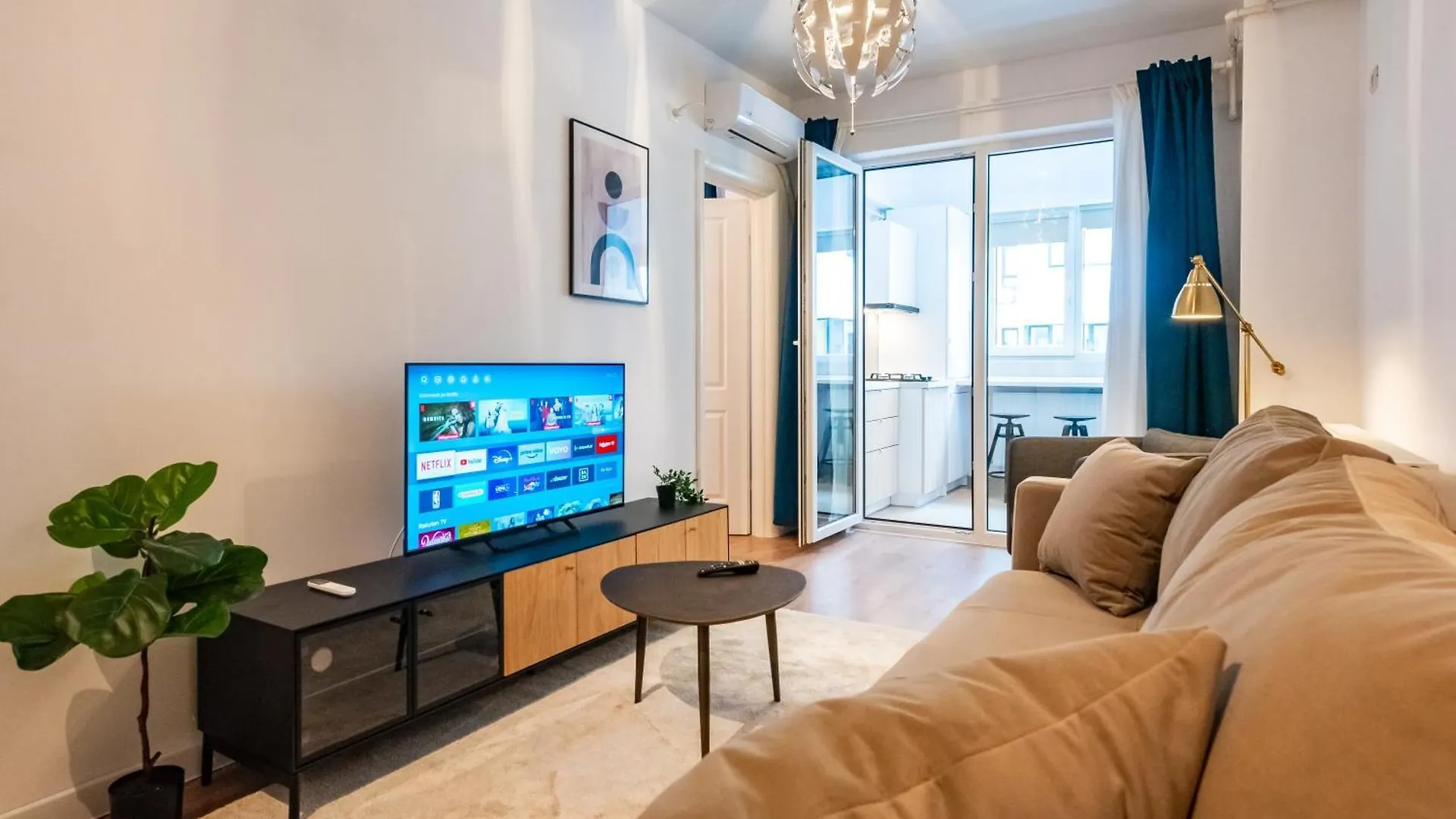 Central Apartments Near Unirii Square & Old Town Bucharest