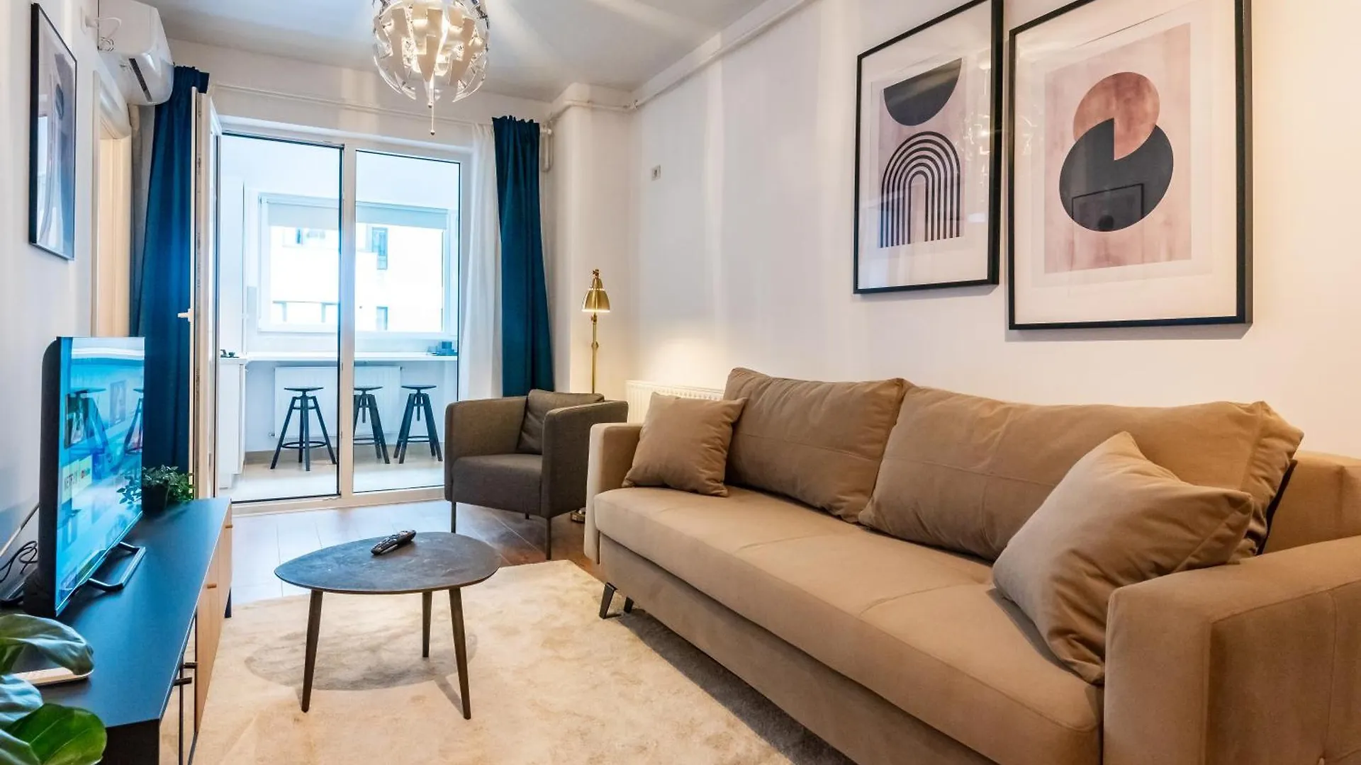 Central Apartments Near Unirii Square & Old Town Bucharest
