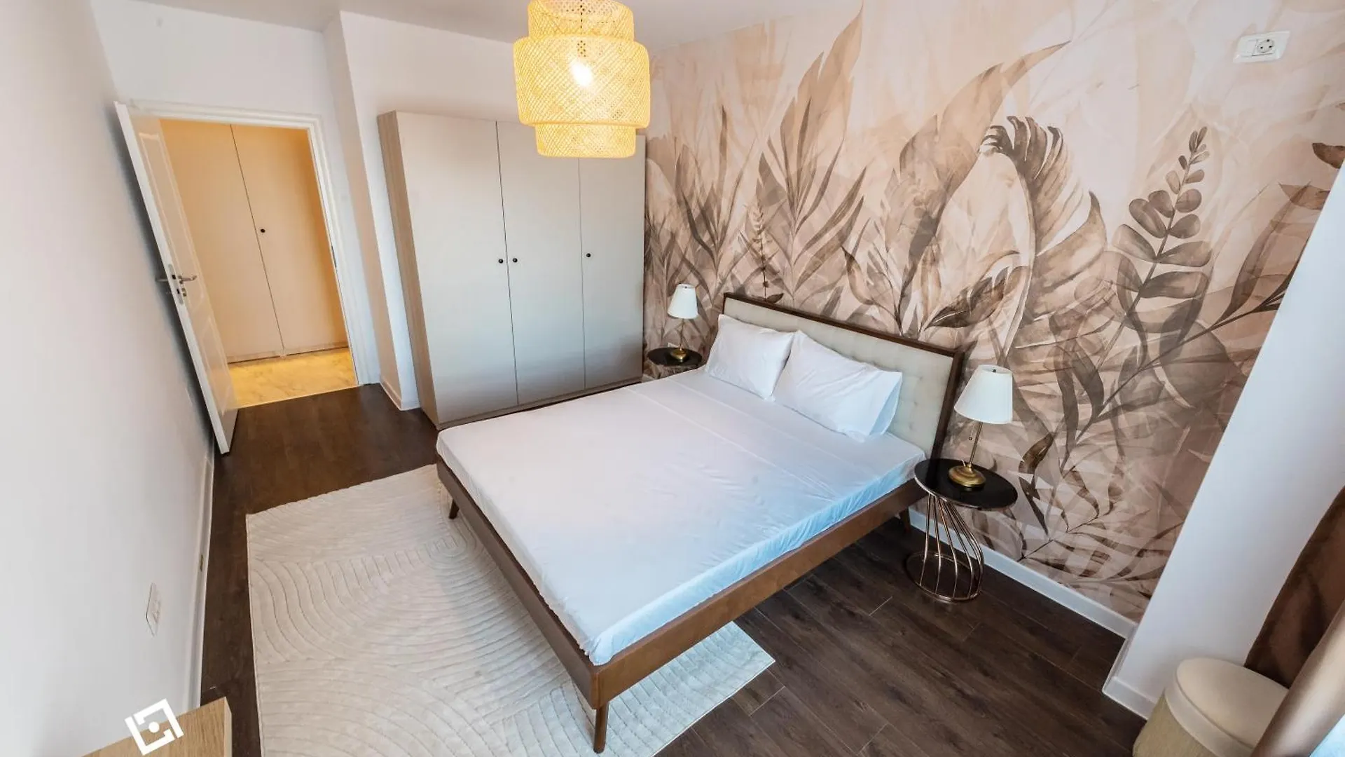 Central Apartments Near Unirii Square & Old Town Bucharest