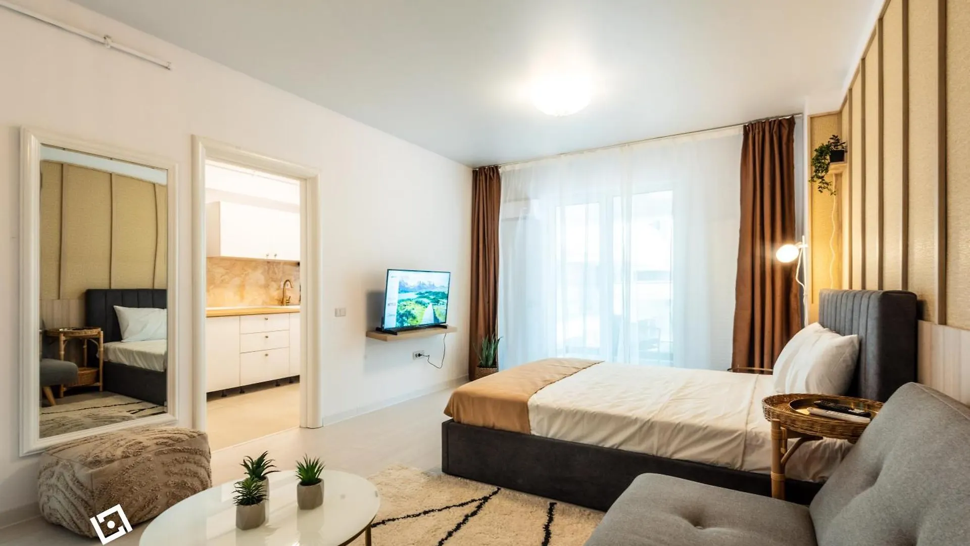 Central Apartments Near Unirii Square & Old Town Bucharest Romania