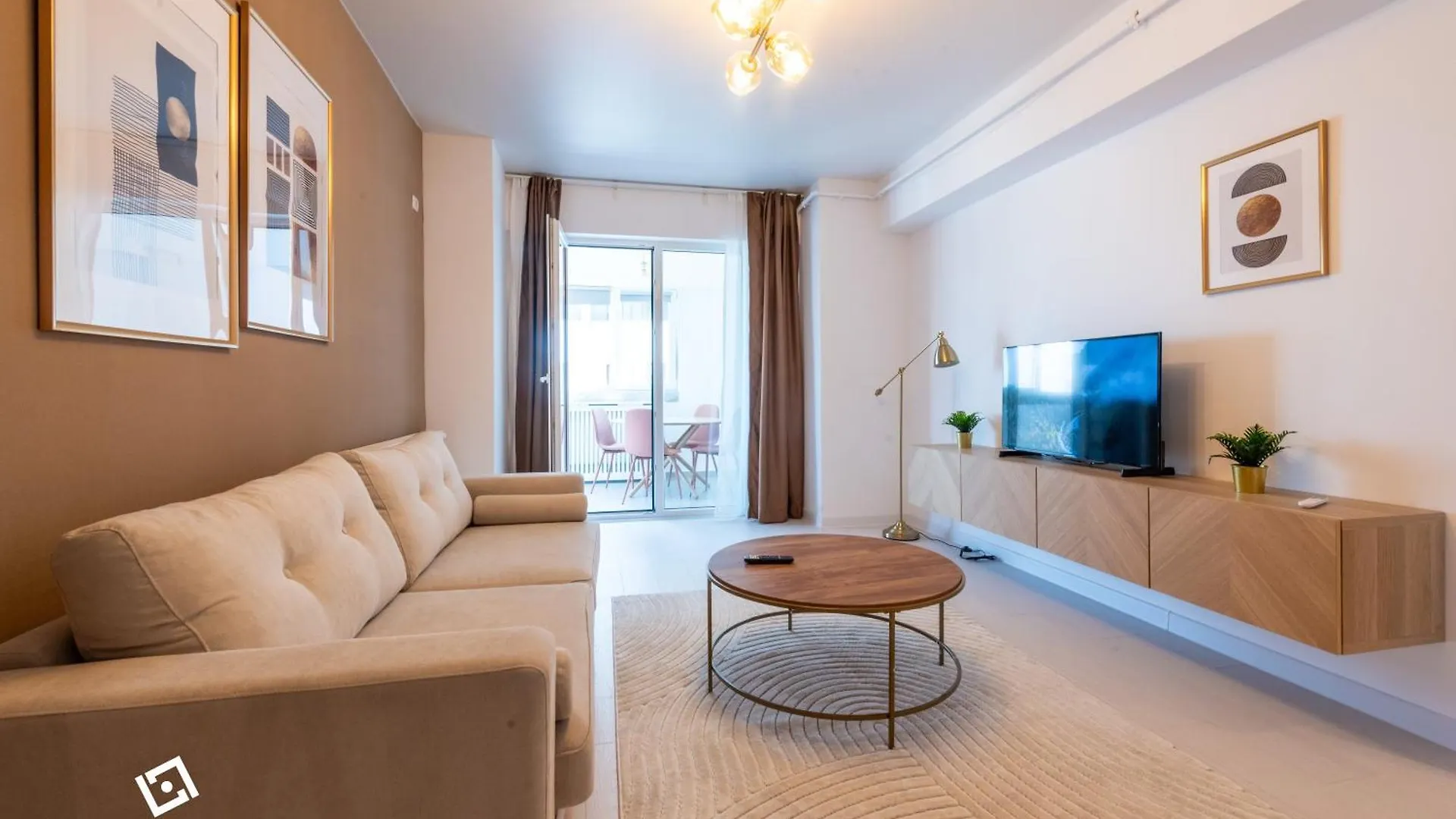 Central Apartments Near Unirii Square & Old Town Bucharest